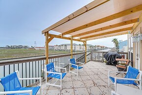 Waterfront Mustang Island Condo w/ Dock!