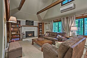 Pocono Lake House Near Skiing & Kalahari Resort!