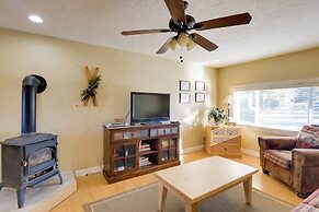 Quaint Leadville Home w/ Grill: Walk to Dtwn!