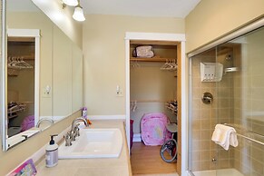 Quaint Leadville Home w/ Grill: Walk to Dtwn!