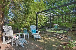 Northwest Michigan Duplex: 1/2 Mi to Lake Michigan