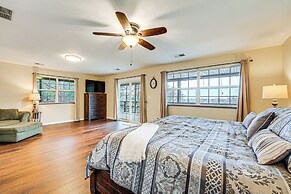 Lakeside Blue Eye Escape w/ Game Room & Hot Tub!