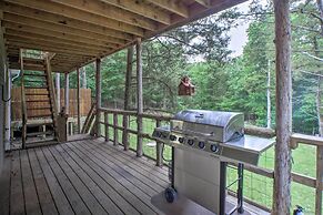 Lakeside Blue Eye Escape w/ Game Room & Hot Tub!