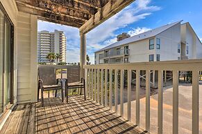 Bright & Breezy Condo - Walk to Orange Beach!