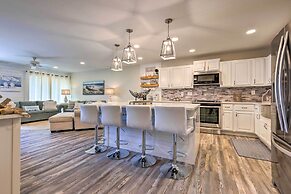 Bright & Breezy Condo - Walk to Orange Beach!