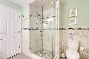 Dock & Hot Tub: Lakefront Camdenton Haven!