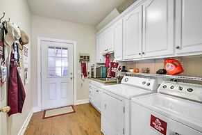 Starkville Vacation Rental ~ 2 Mi to Msu!