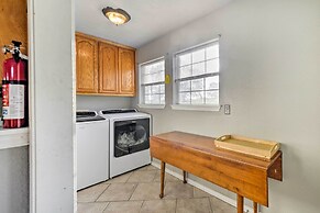 9 Mi to Belton Lake: Home w/ Fire Pit & Patio