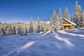 Fairplay Cabin w/ Mountain Views ~ 25 Mi to Breck!