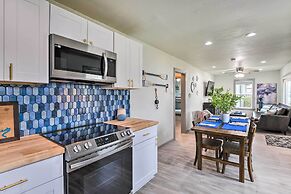 Lake Granbury Getaway ~ 1 Block to Waterfront