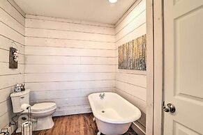 Lakefront Lewisburg Vacation Rental w/ Deck!