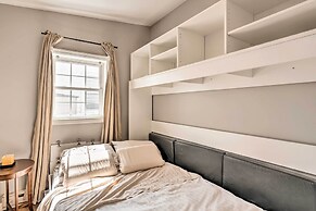 Bright Belmar Cottage < Half Mi to Boardwalk!