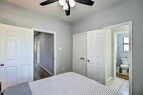 Modern Townhome 3 Mi to Downtown Houston!