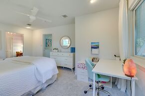 Modern Austin Home w/ Yard ~ 1 Mi From Acl!