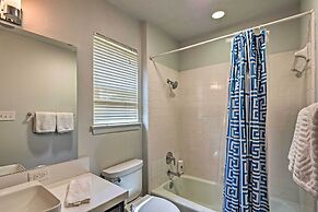 Modern Austin Home w/ Yard ~ 1 Mi From Acl!