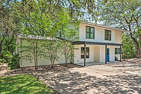 Modern Austin Home w/ Yard ~ 1 Mi From Acl!