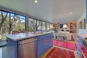 Modern Austin Home w/ Yard ~ 1 Mi From Acl!