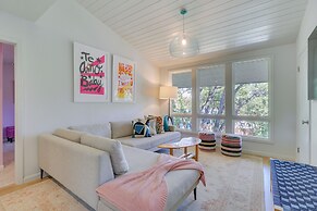 Modern Austin Home w/ Yard ~ 1 Mi From Acl!