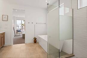 Beach Haven 5 Bedroom Townhouse