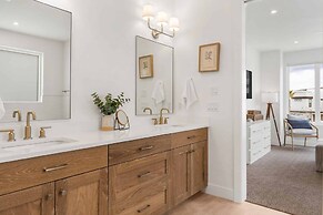 Beach Haven 5 Bedroom Townhouse