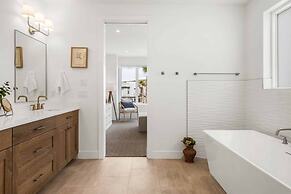 Beach Haven 5 Bedroom Townhouse