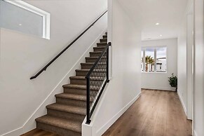 Beach Haven 5 Bedroom Townhouse