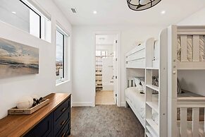 Beach Haven 5 Bedroom Townhouse