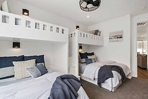 Beach Haven 5 Bedroom Townhouse