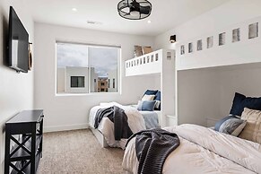 Beach Haven 5 Bedroom Townhouse