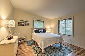 Cute Cottage w/ Deck Walk 115 Ft to Brewery & Cafe