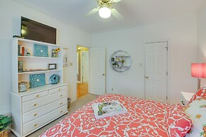 Lake-view Balcony: Hot Springs Penthouse!