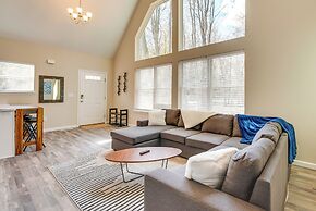 Hike & Ski: Pocono Lake Home w/ Community Perks!