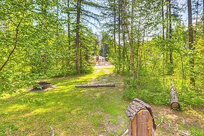 Hungry Horse Cabin w/ Gas Grill, Near Glacier!