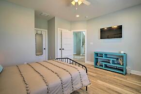 Gorgeous Newly Built Home: Golf Course View!