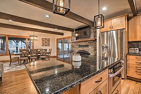 Mountaintop Wintergreen Resort Home w/ Deck, Views