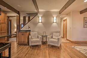 Mountaintop Wintergreen Resort Home w/ Deck, Views