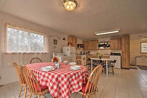 Private Hot Tub & Fireplace: Poconos Home!