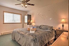 Private Hot Tub & Fireplace: Poconos Home!