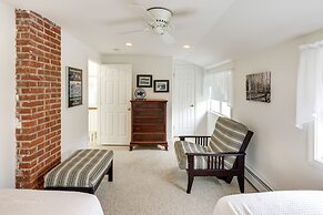 Charming Old Saybrook Home: Half-mi to Sand & Sea!