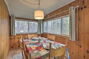 Walk to Marina: Cute Gilford Cottage w/ Grill