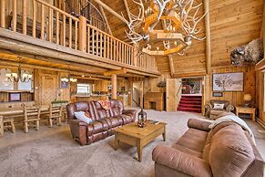 A-frame Home w/ Breathtaking Views & Hot Tub!