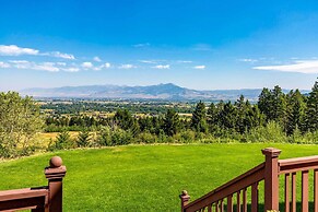 A-frame Home w/ Breathtaking Views & Hot Tub!