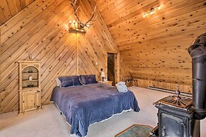 A-frame Home w/ Breathtaking Views & Hot Tub!