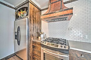 Rustic-chic Apartment w/ Gas Grill: 20 Mi to Msu!