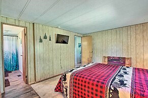 Cozy Chiloquin Retreat < 30 Mi to Crater Lake!