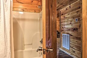 3 Mi to Dollywood: Hot Tub Hideaway in Smoky Mtns