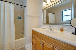 Condo w/ 2 Decks - Steps to Wrightsville Beach!