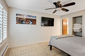 Ski-out Brian Head Condo - Top of Navajo Lift