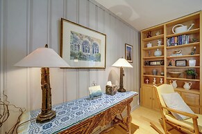 Serene Lake Junaluska Gem: Deck & Mountain Views