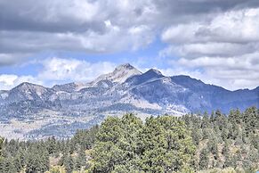 Cozy Designer Home w/ Gorgeous Mountain Views!